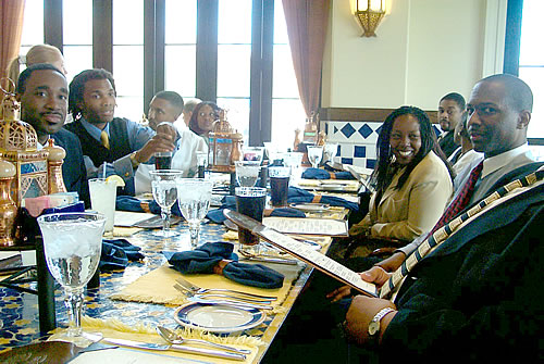 Team Leaders eating lunch, Las Vegas Team Leader Retreat