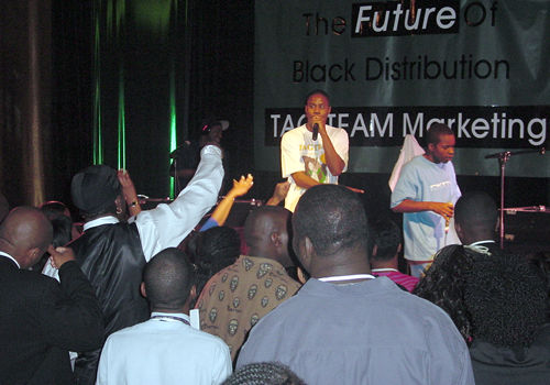 Doug E. Fresh performing, Norfolk 2000 TAG TEAM Convention