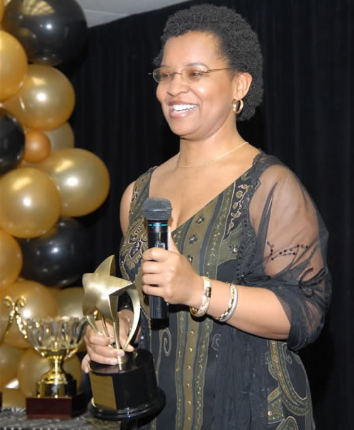 Paula accepting 2006 Entrepreneur of the Year Award, 2007 TAG Awards Show