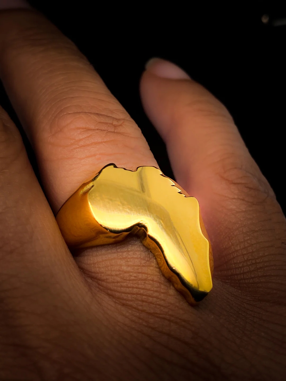 Ring on finger