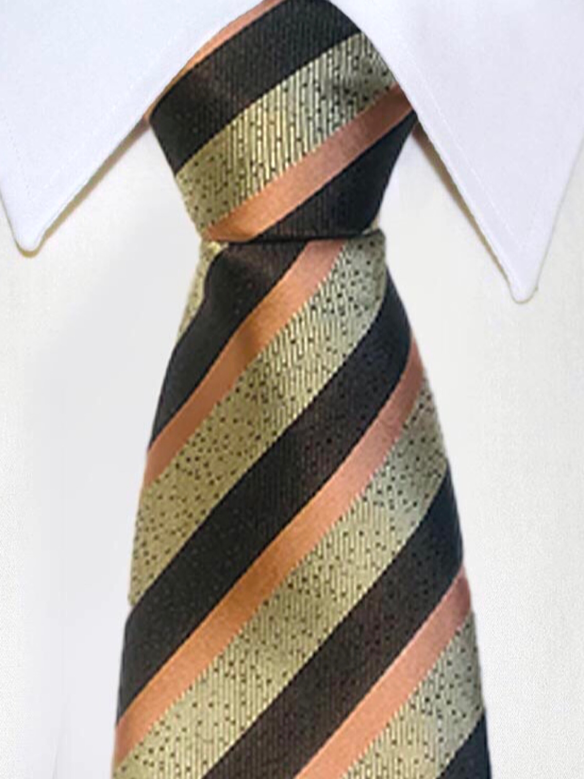 Tie on shirt