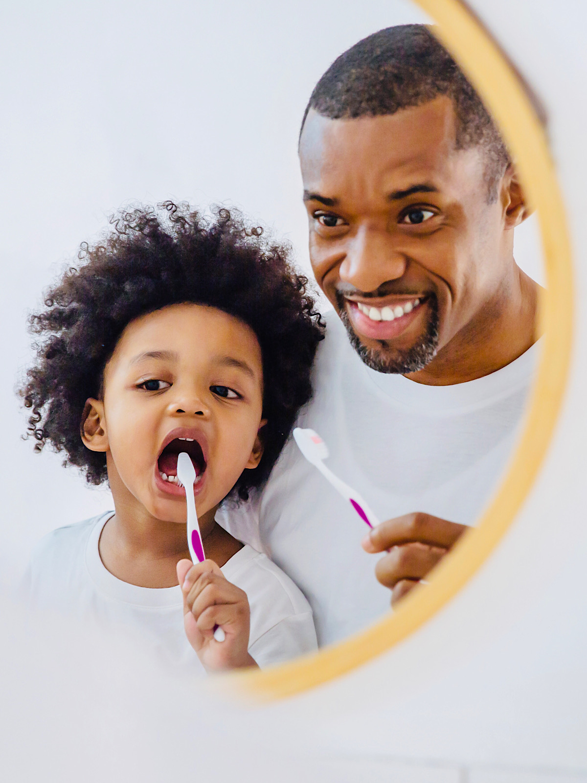 Zadi - Father & Son Brushing